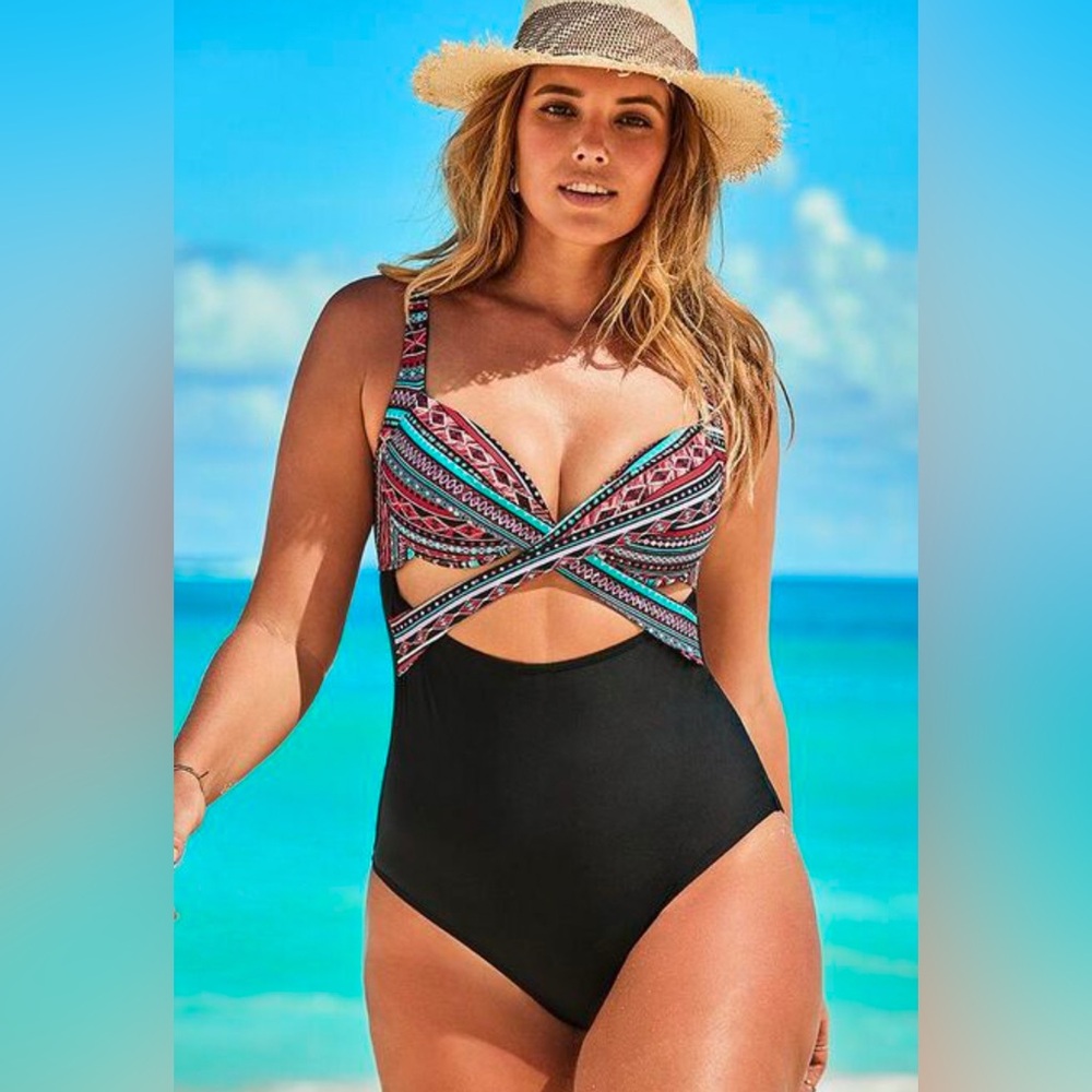 Cut Out Underwire One Piece Swimsuit